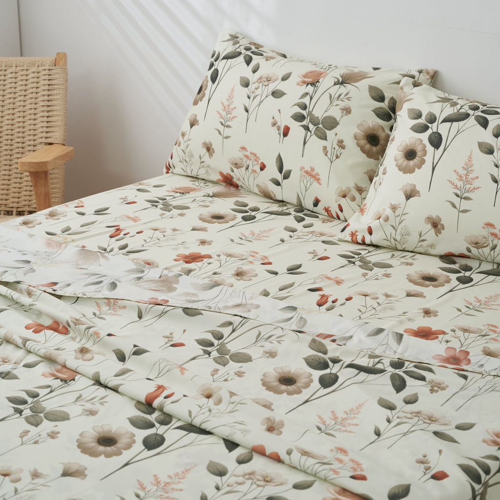 DaDalogy Enchanted Meadow Bed in a bag Set - Victoria Garden Delicate Floral Symphony in Beige, Rose, and Soft Green, Luxuriously Soft Quilted Set