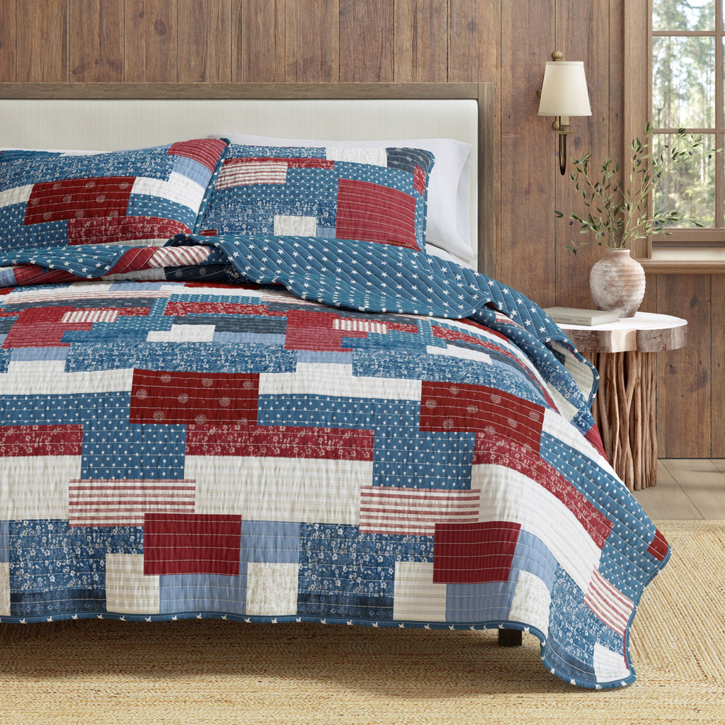 Americana Patchwork Quilt Set - Lowel Collection